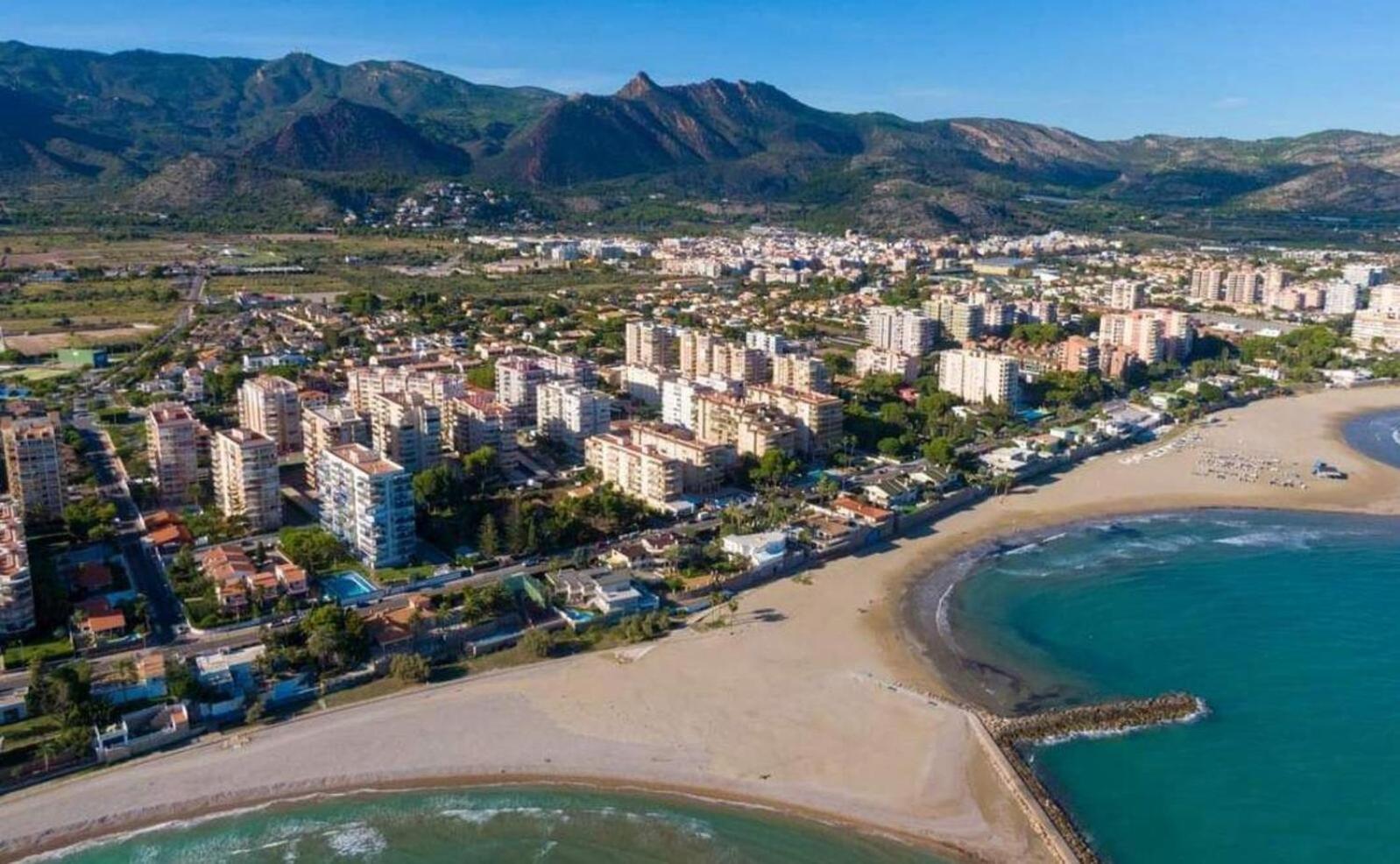 Nuevo Apartamento Moderno En Benicasim Con Terraza Y A Minutos De La Playa Benicassim Exterior photo
